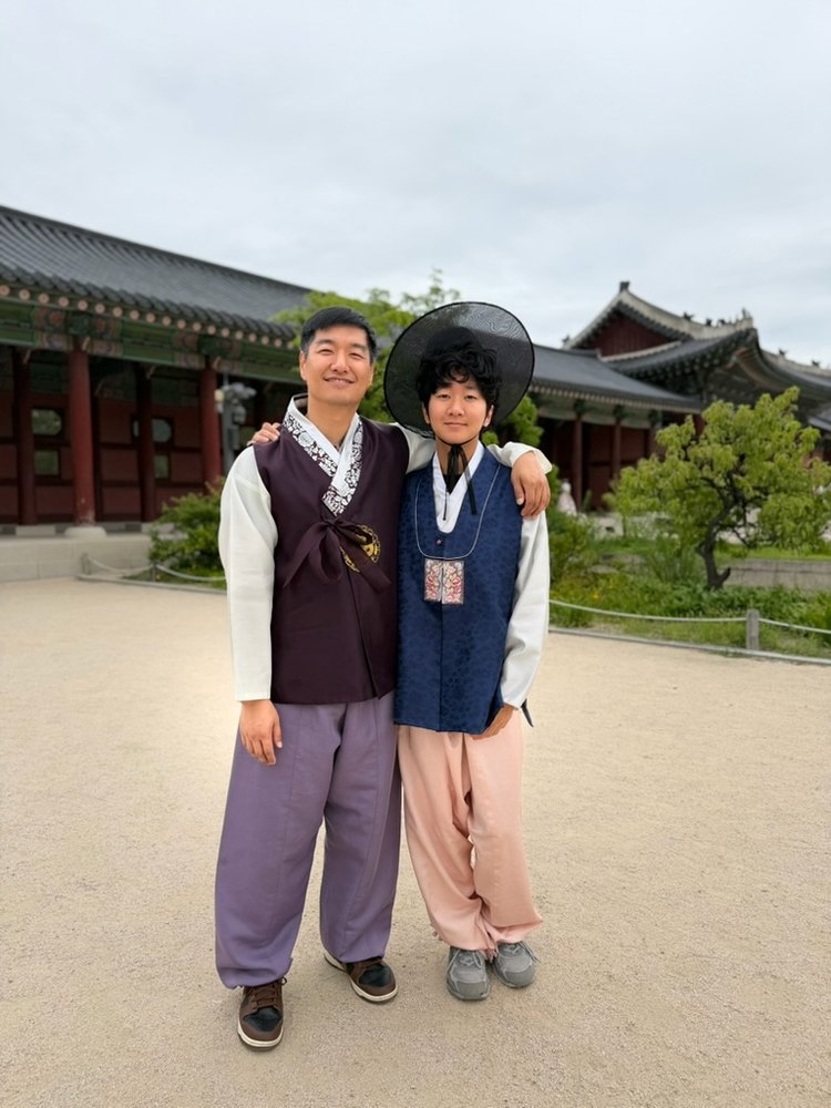 Ellis and Ezra Chang in Seoul, South Korea